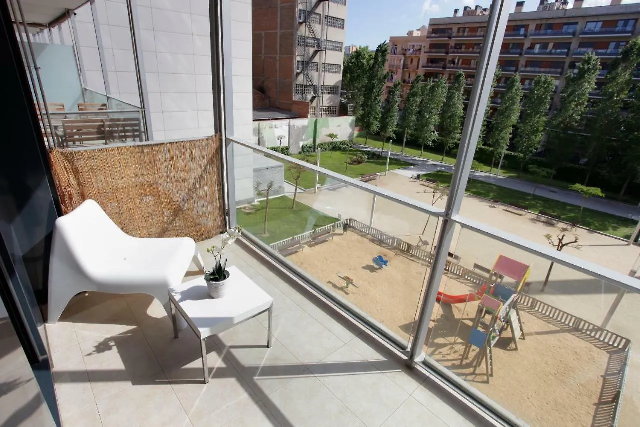 1214 - Two Bedrooms Ciutadella Apartment Barcelona Spain