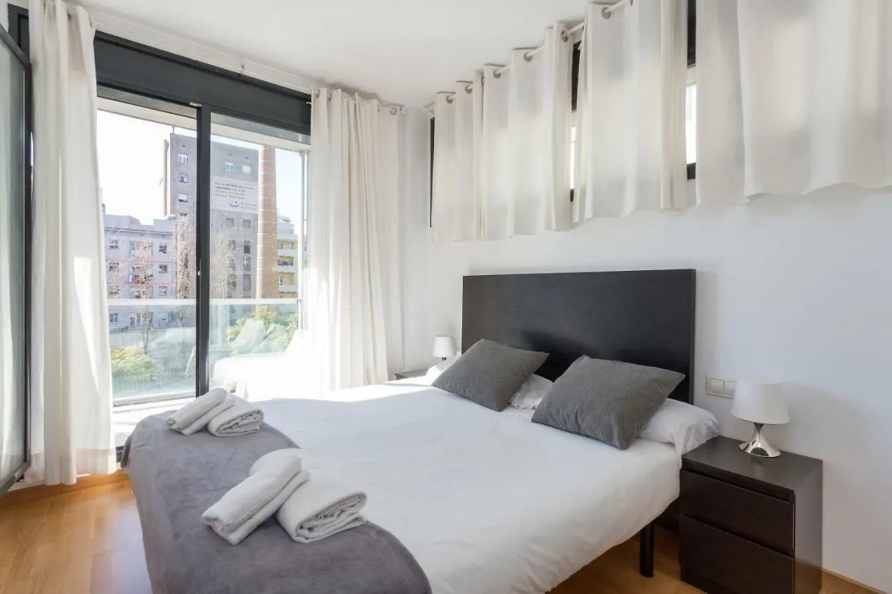 1214 - Two Bedrooms Ciutadella Apartment Barcelona