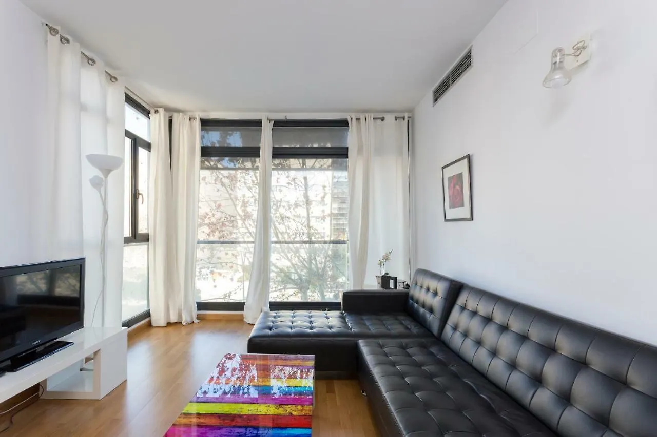 1214 - Two Bedrooms Ciutadella Apartment Barcelona